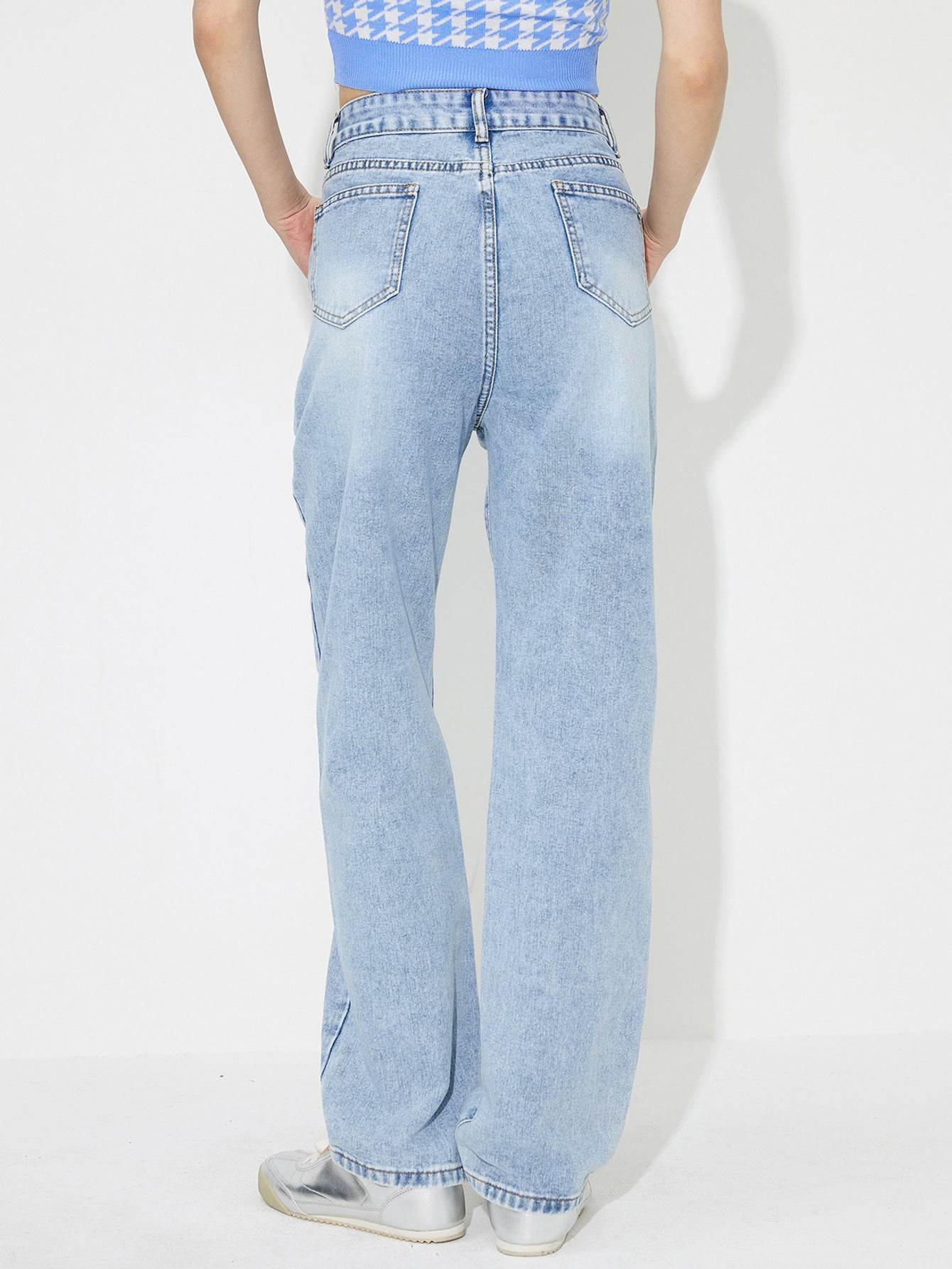 Flower High Rise Straight Leg Jeans with Pockets - Delanoir
