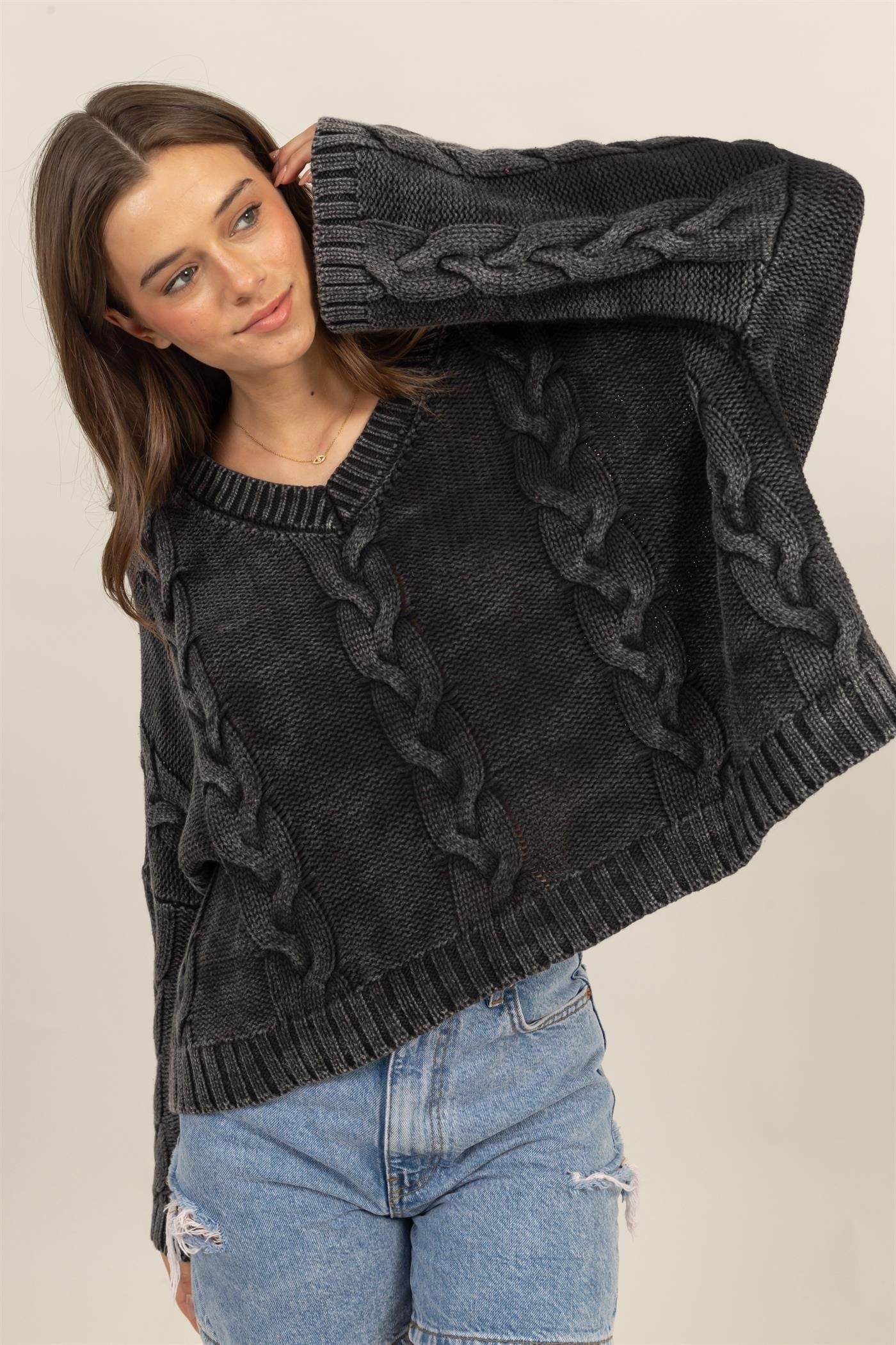 HYFVE Cable Knit V-Neck Dropped Shoulder Oversized Sweater - Delanoir