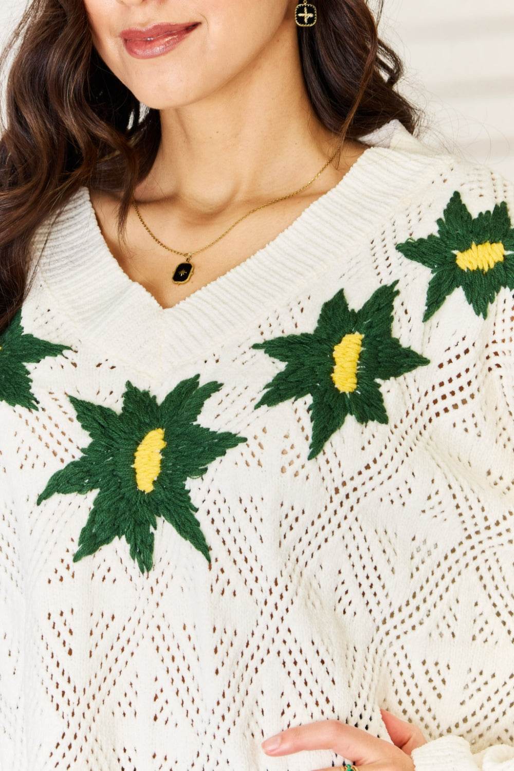 POL Floral Embroidered Pattern V-Neck Sweater - Delanoir