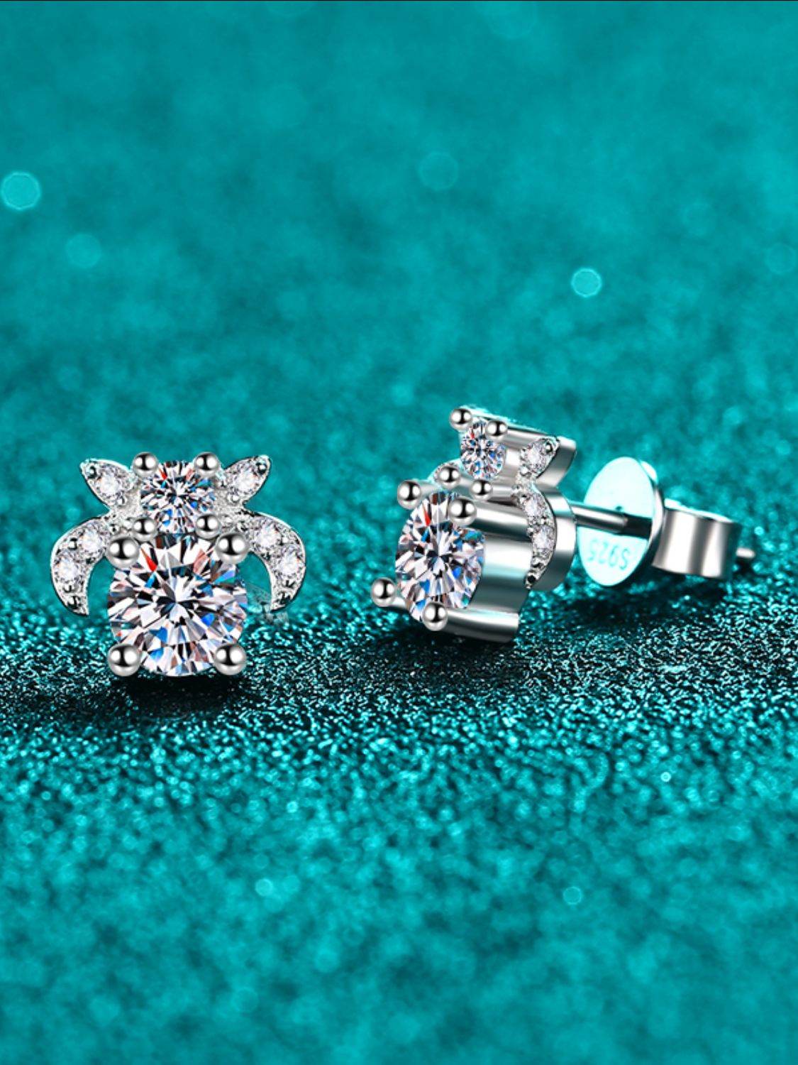 1 Carat Moissanite 925 Sterling Silver Stud Earrings - Delanoir
