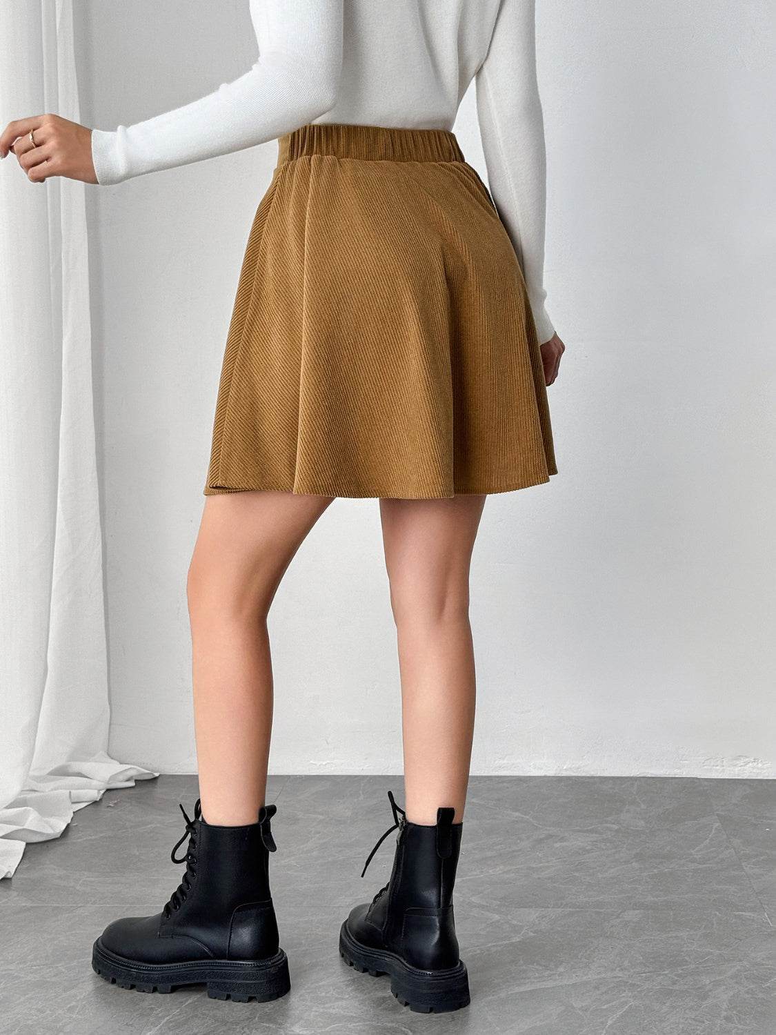 Buttoned Mini Skirt - Delanoir