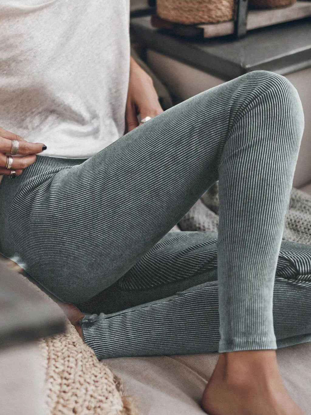 Ribbed Elastic Waist Leggings - Delanoir