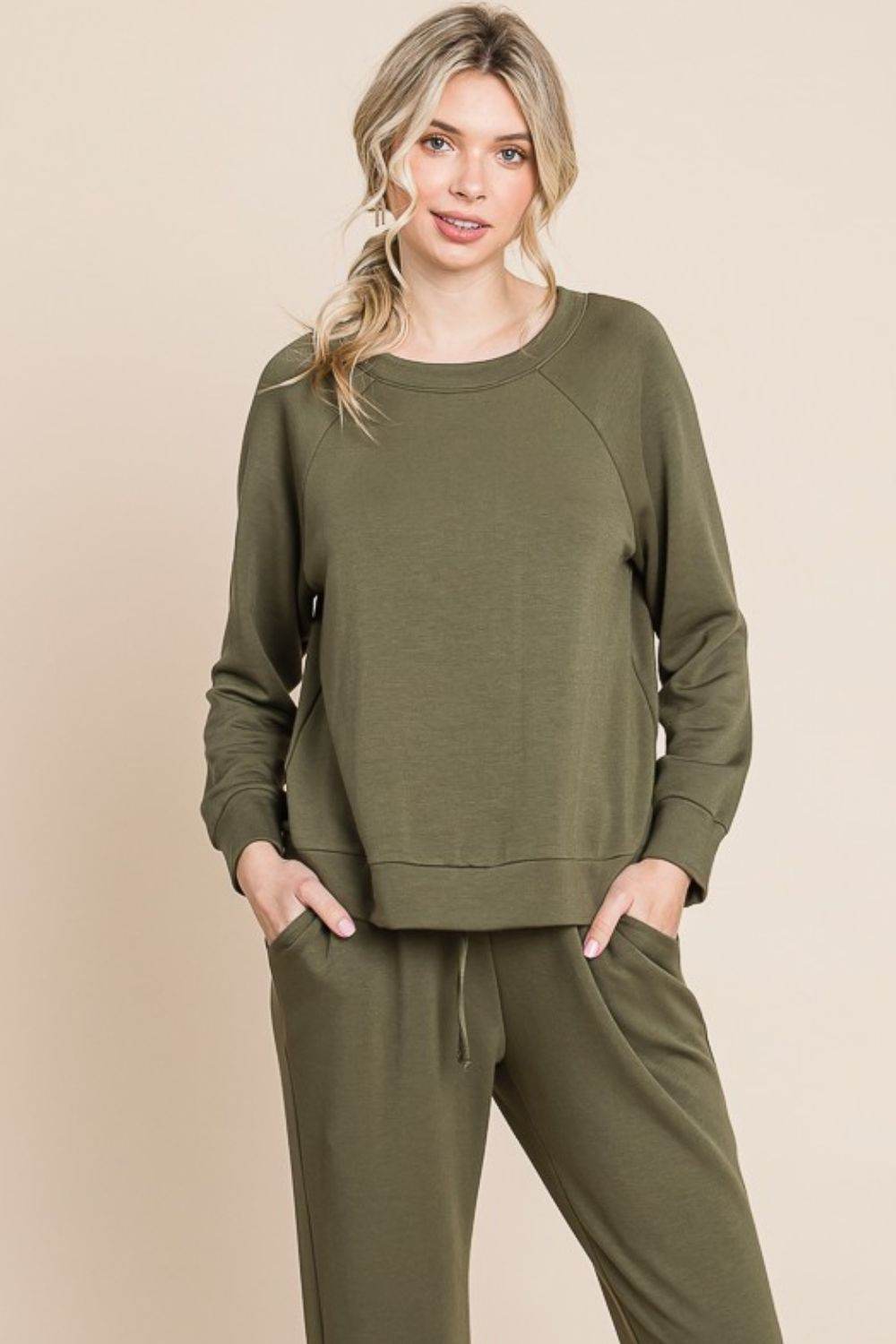 Super Lady Round Neck Raglan Sleeve Top and Pants Lounge Set - Delanoir