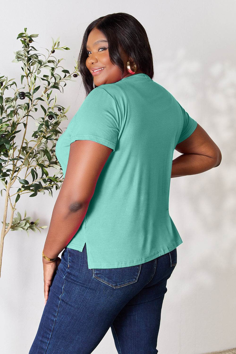 Basic Bae Full Size Round Neck Short Sleeve T-Shirt - Delanoir