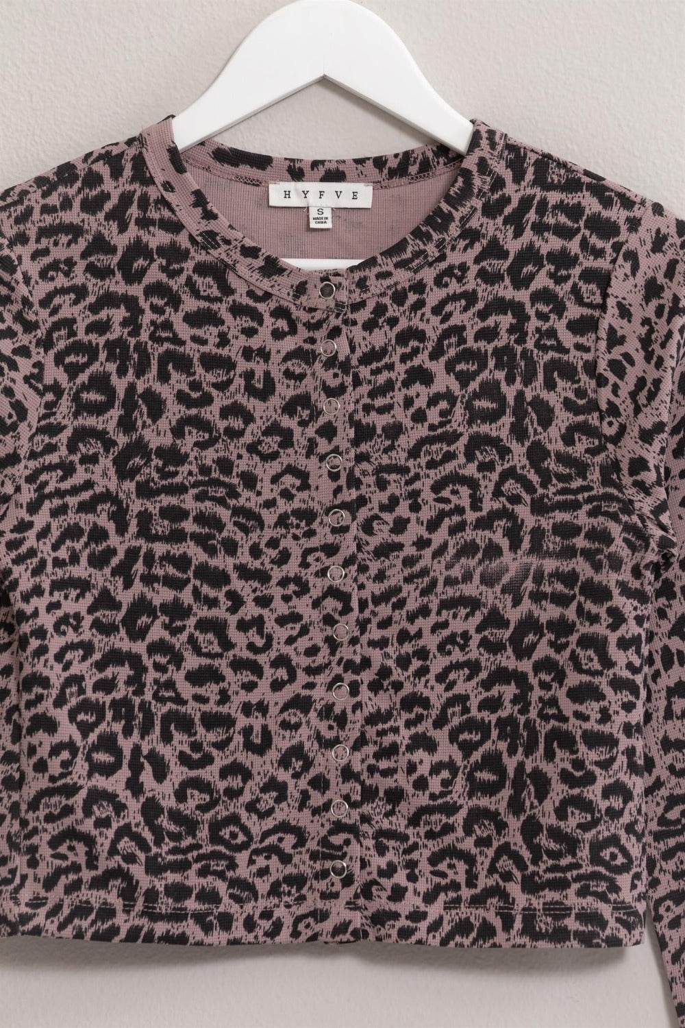HYFVE Animal Print Snap Down Crop Cardigan - Delanoir