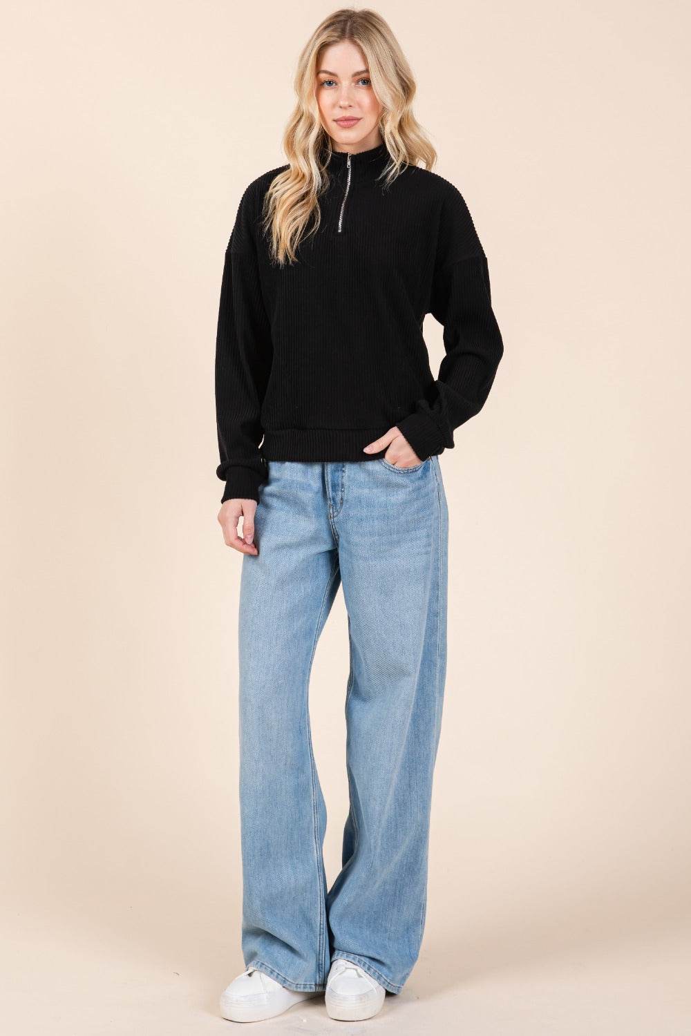 BOMBOM Quarter Zip Long Sleeve Sweatshirt with Pockets - Delanoir