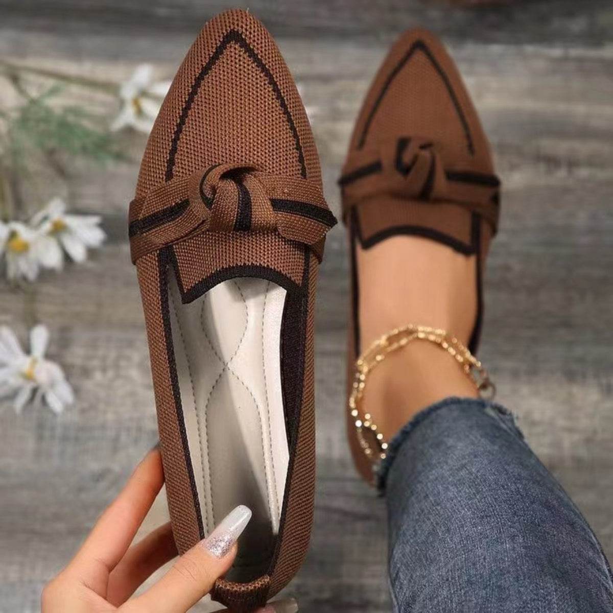 Bow Contrast Trim Point Toe Loafers - Delanoir