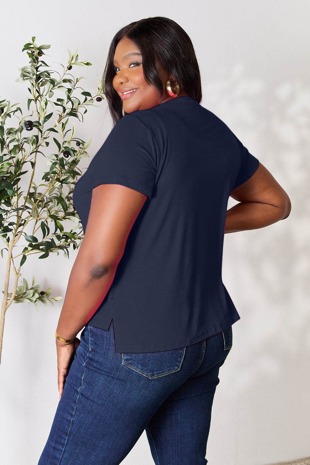 Basic Bae Full Size Round Neck Short Sleeve T-Shirt - Delanoir