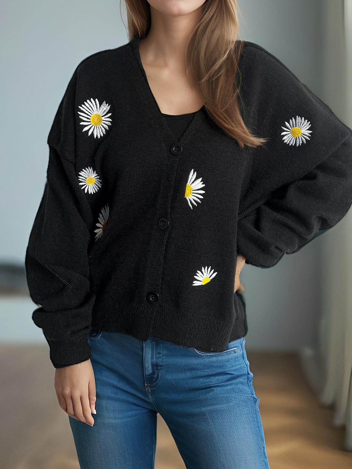 Daisy Button Up V-Neck Cardigan - Delanoir