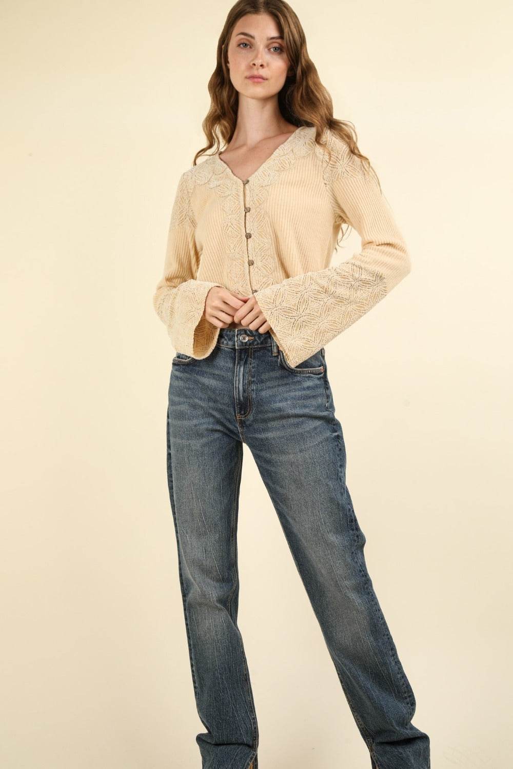 VERY J V-Neck Lace Detail Button Down Crop Ribbed Knit Top - Delanoir