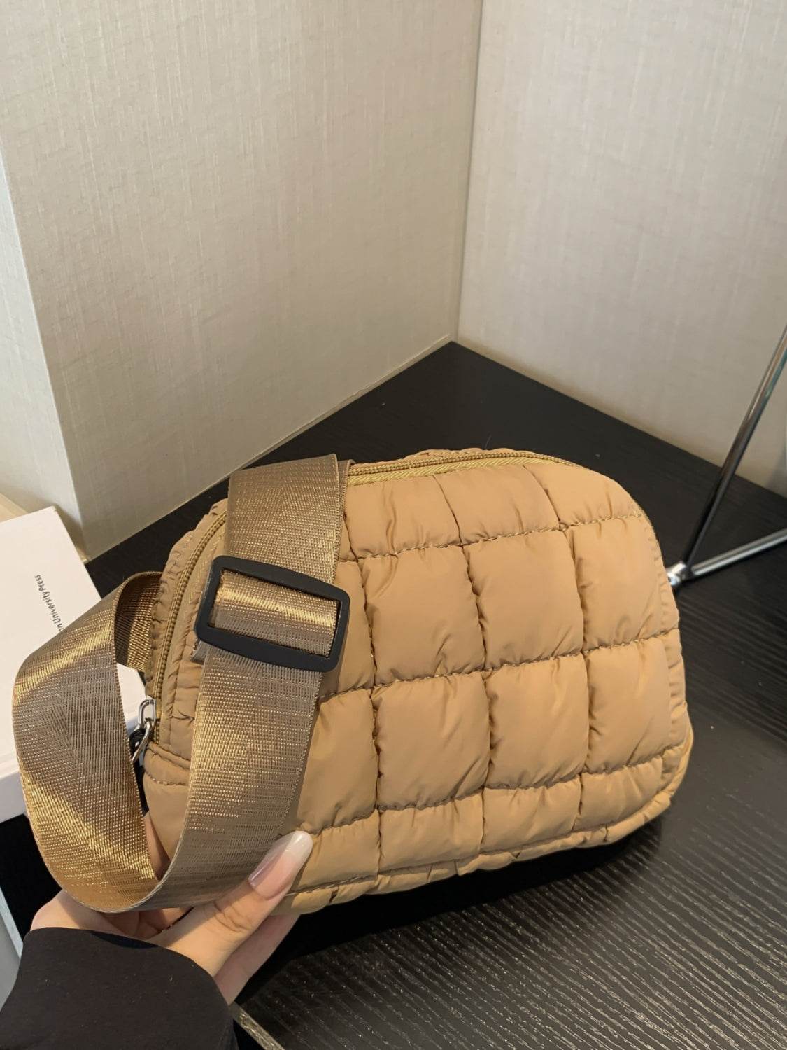 Bubble Texture Adjustable Strap Crossbody Bag - Delanoir