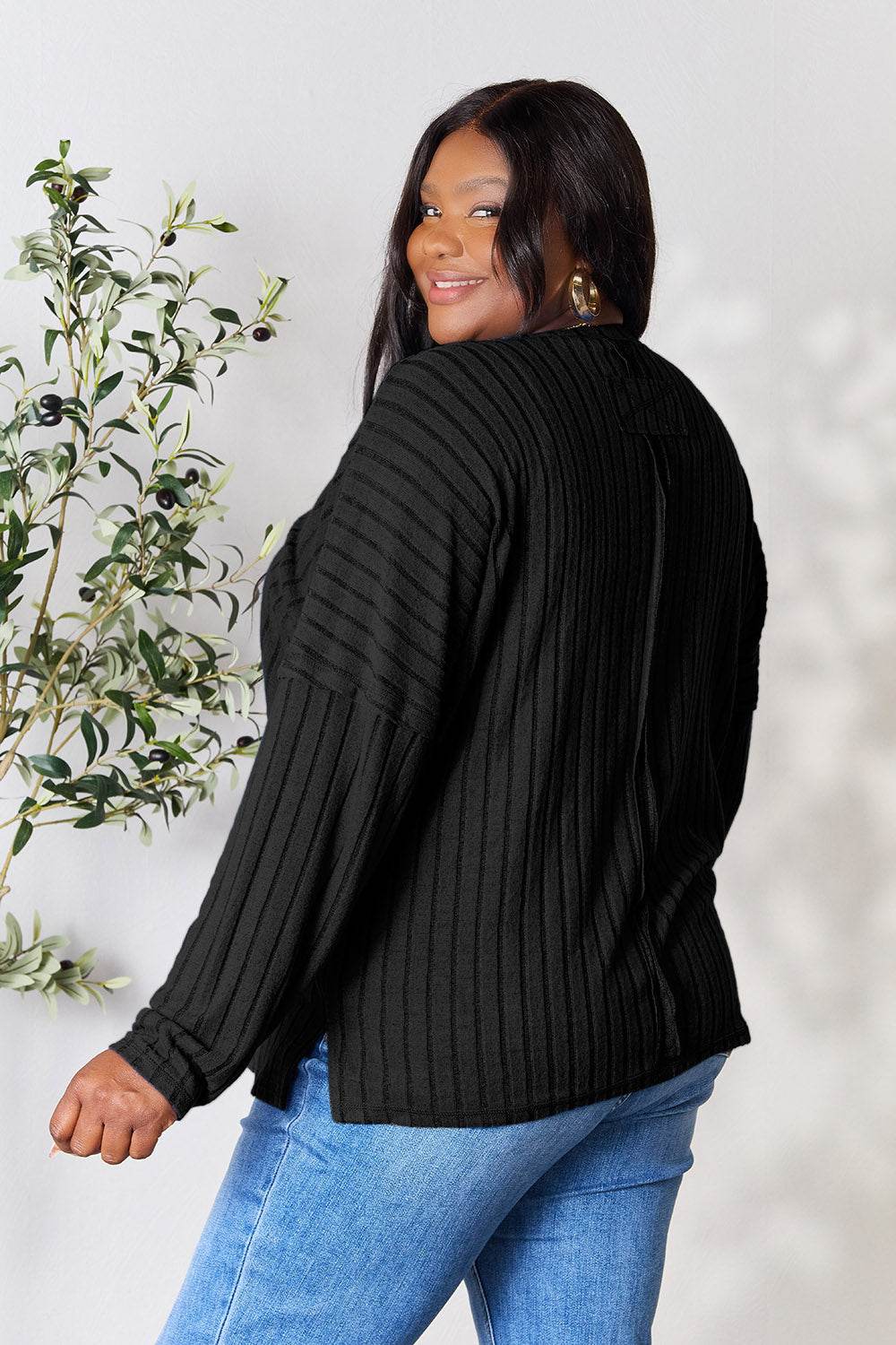 Basic Bae Full Size Ribbed Round Neck Slit Knit Top - Delanoir