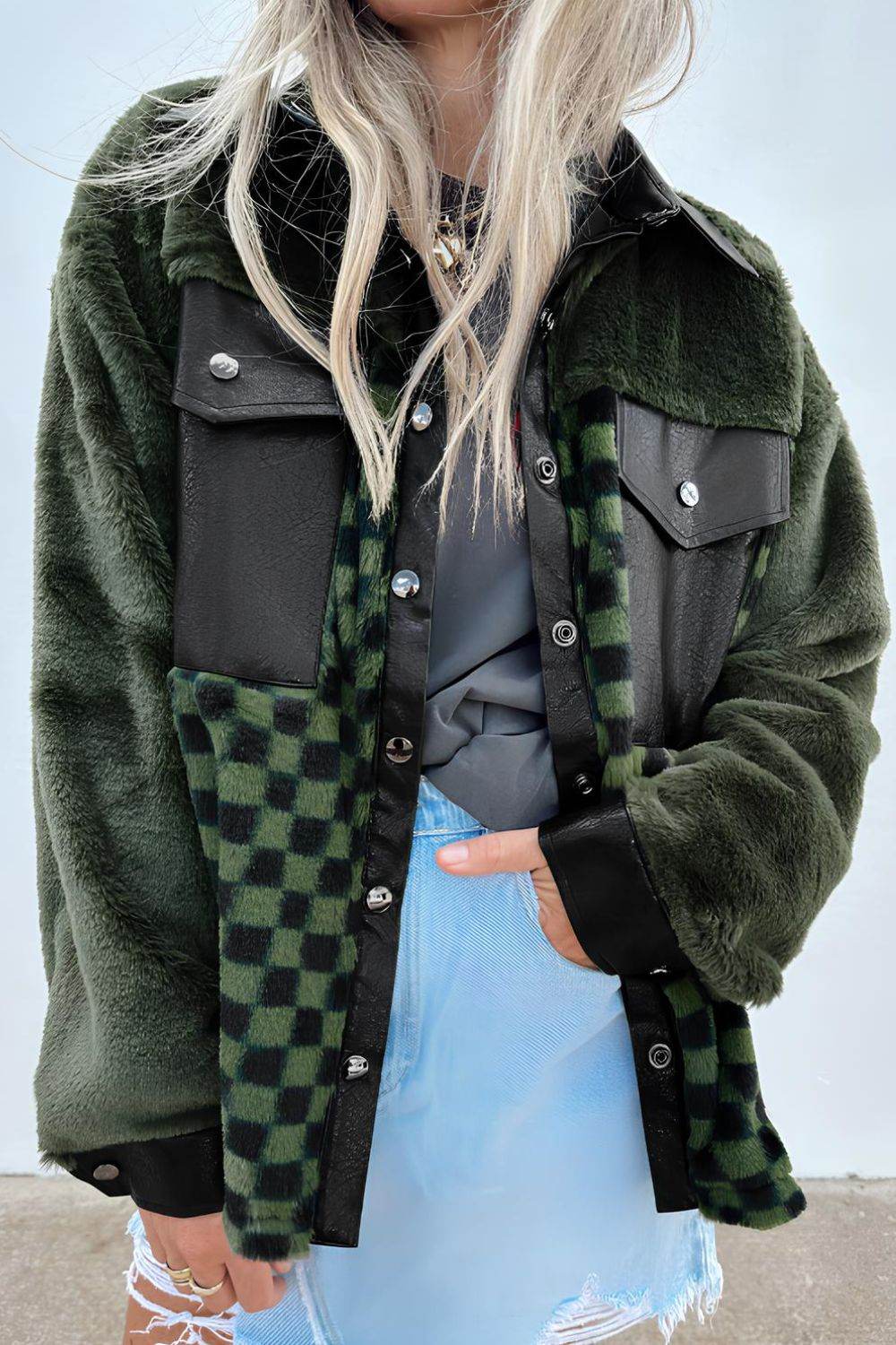 Pocketed Checkered Collared Neck Snap Down Jacket - Delanoir