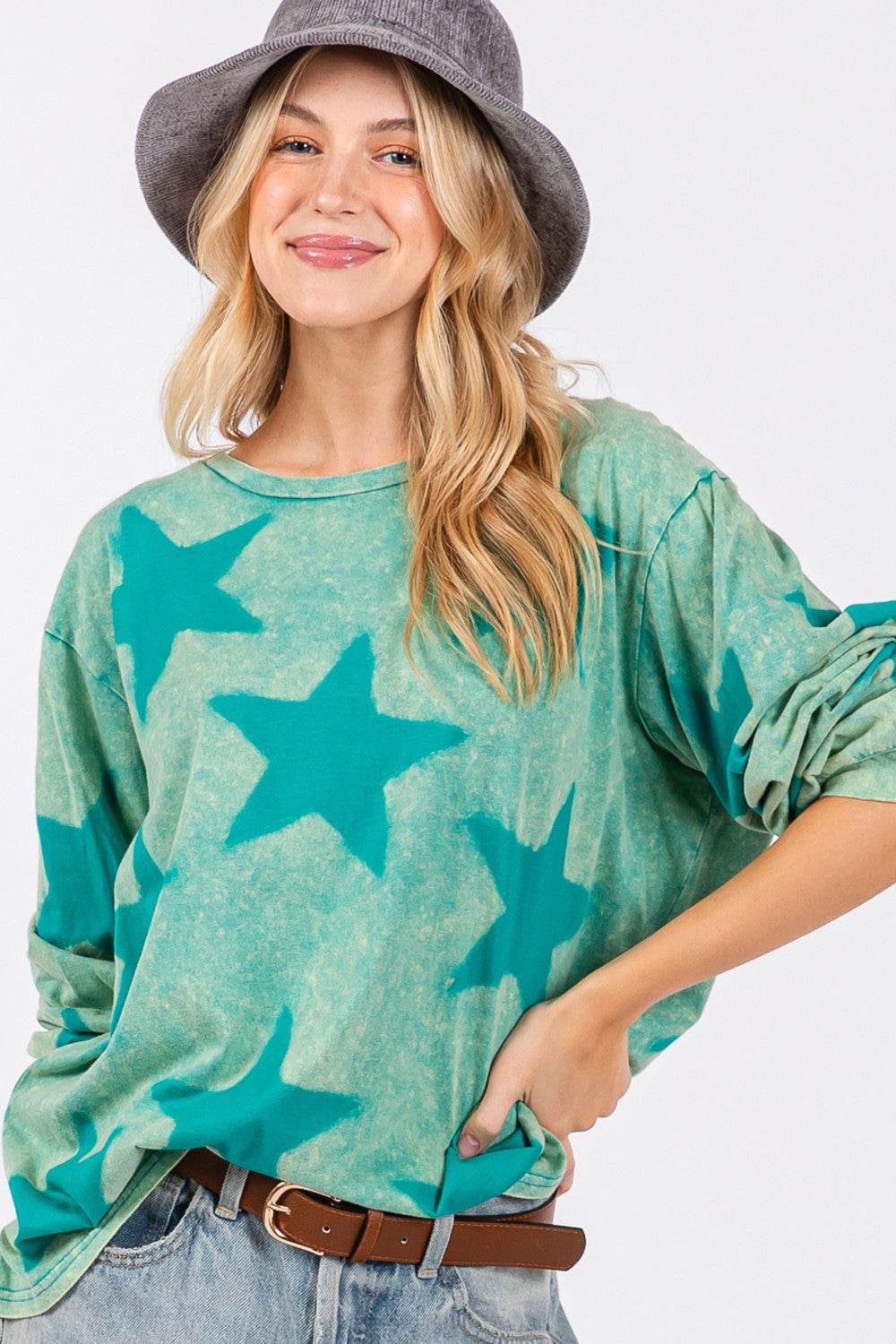 SAGE + FIG Mineral Wash Star Pattern T-Shirt - Delanoir