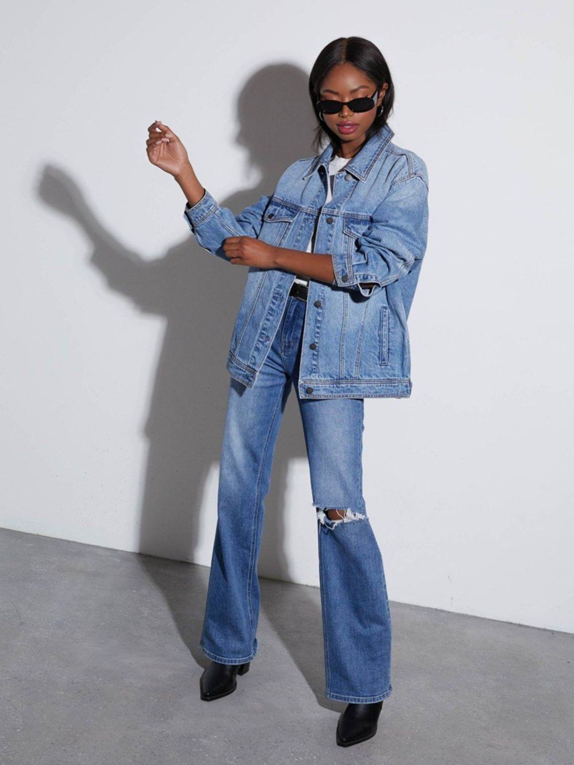 Button Up Collared Neck Denim Jacket - Delanoir