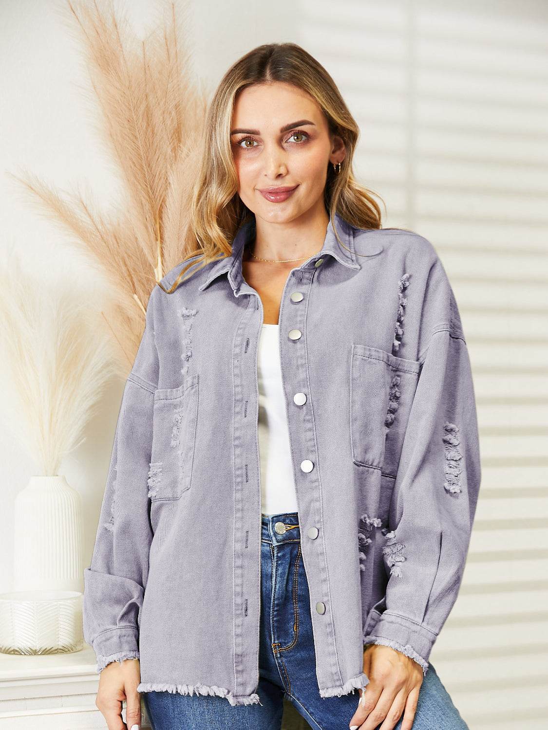 Distressed Raw Hem Denim Jacket - Delanoir