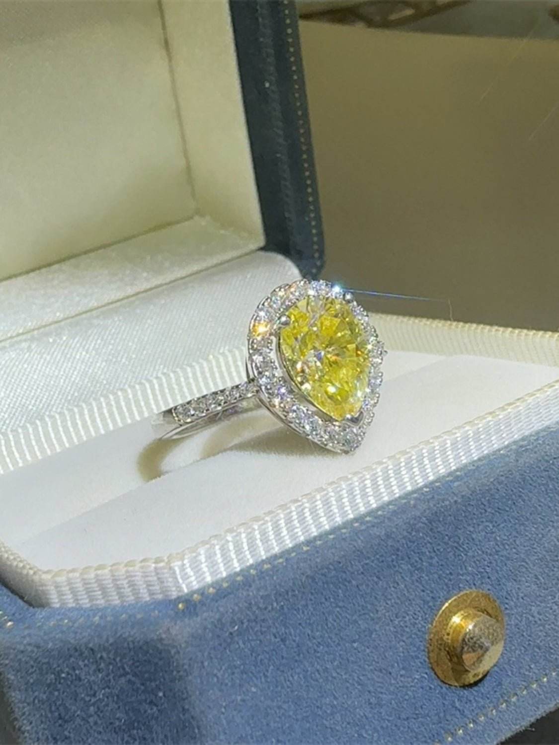 2 Carat Moissanite 925 Sterling Silver Teardrop Shape Ring - Delanoir