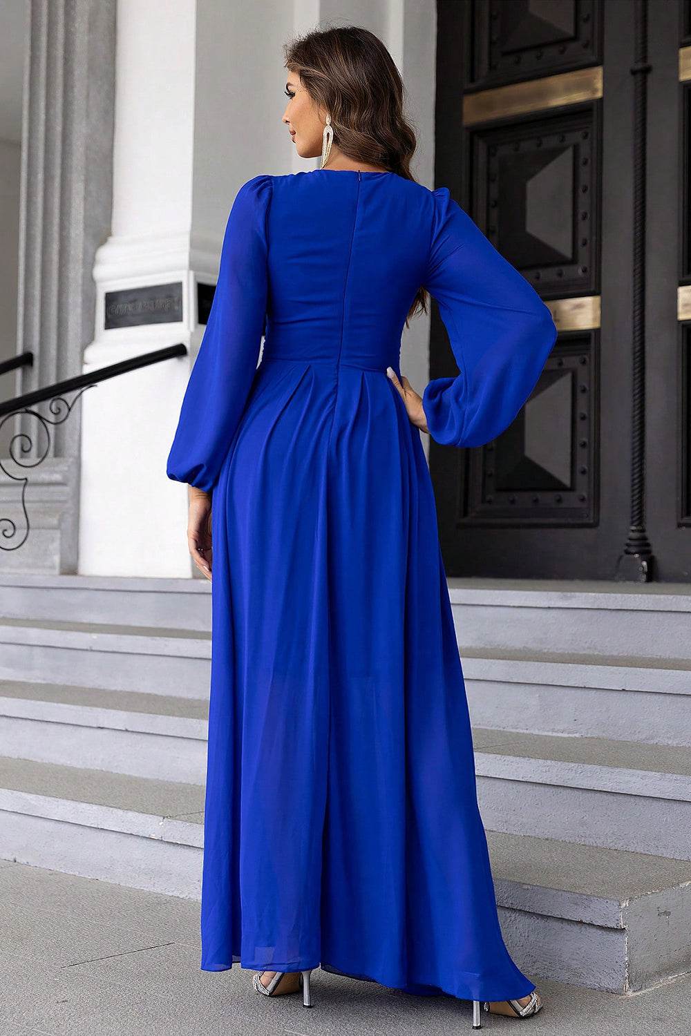 Twist Front Cutout Long Sleeve Dress - Delanoir