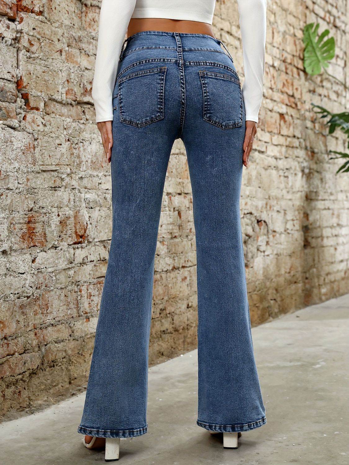 Bootcut Jeans with Pockets - Delanoir