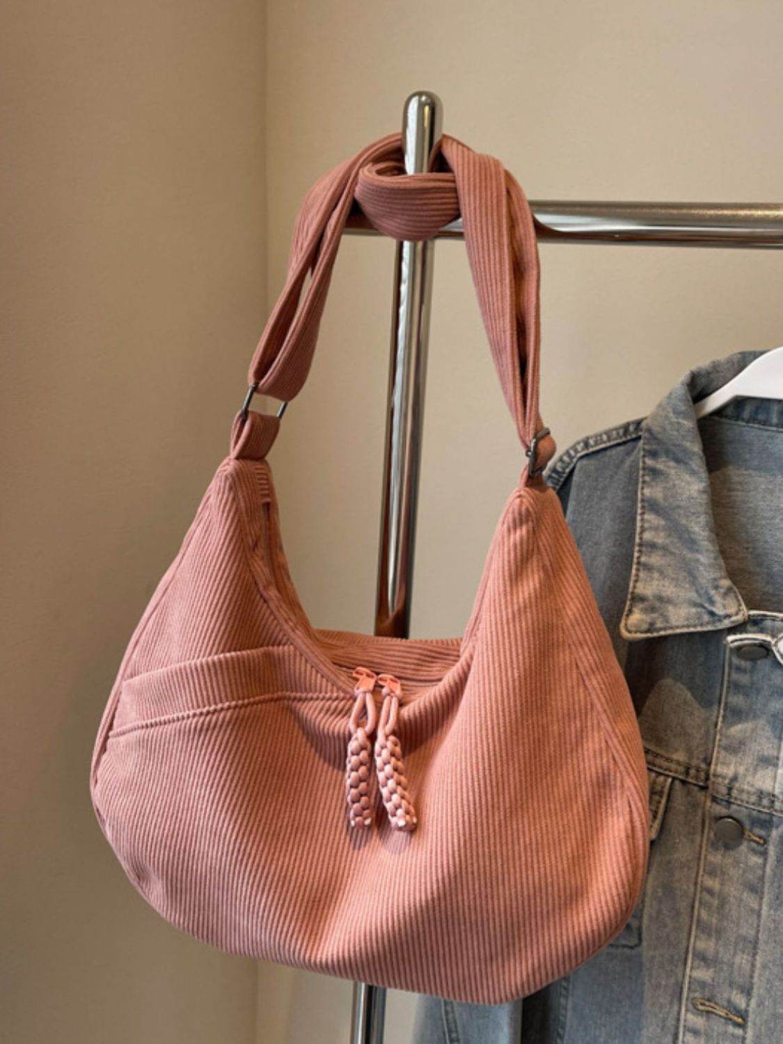 Ribbed Adjustable Strap Shoulder Bag - Delanoir