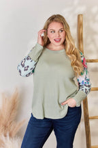 Hailey & Co Full Size Printed Round Neck Blouse - Delanoir