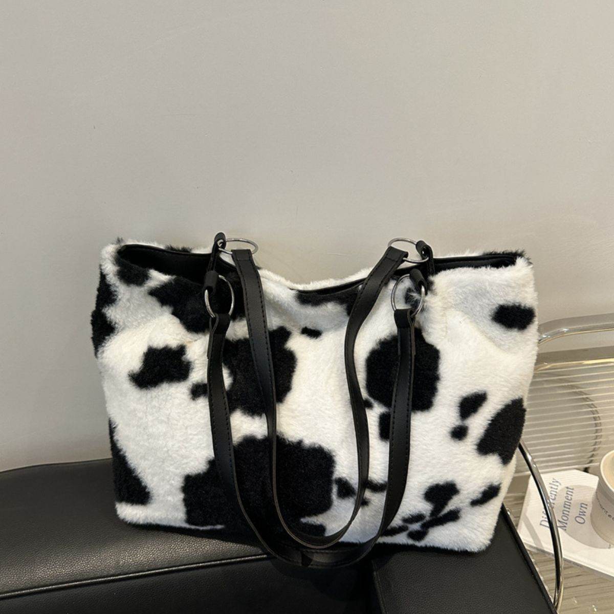 Cow Print Furry Tote Bag - Delanoir
