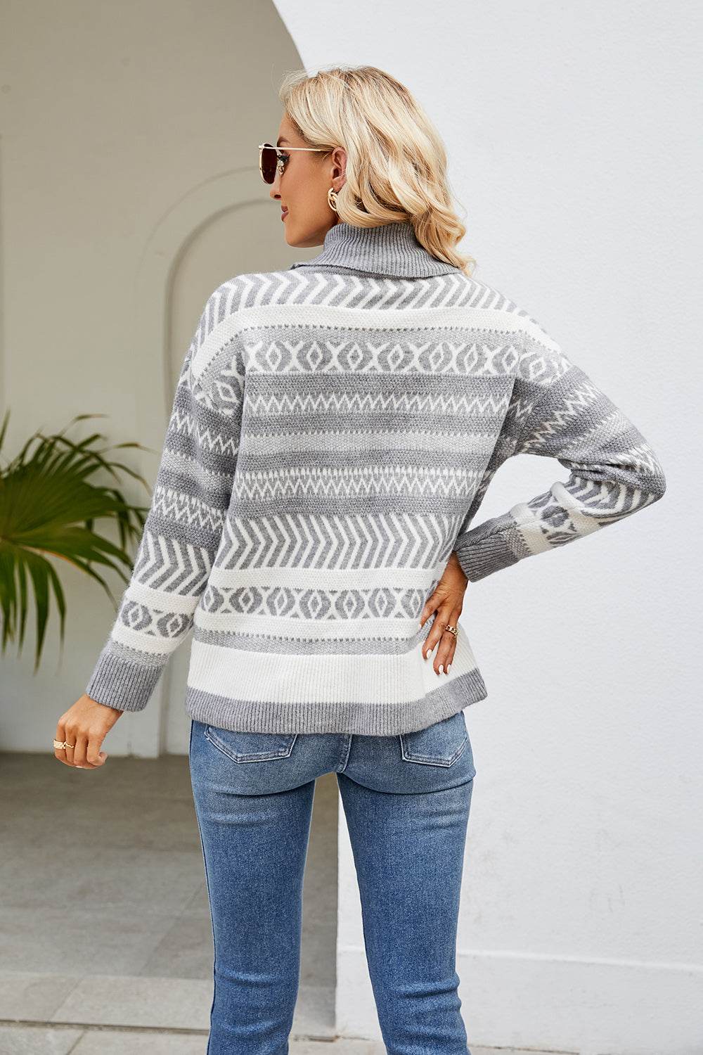 Geometric Turtleneck Long Sleeve Sweater - Delanoir