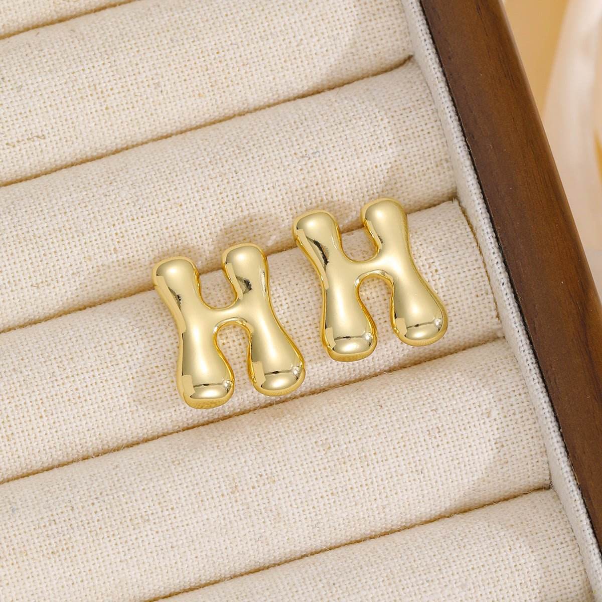 18K Gold-Plated Bubble Letter Stud Earrings - Delanoir
