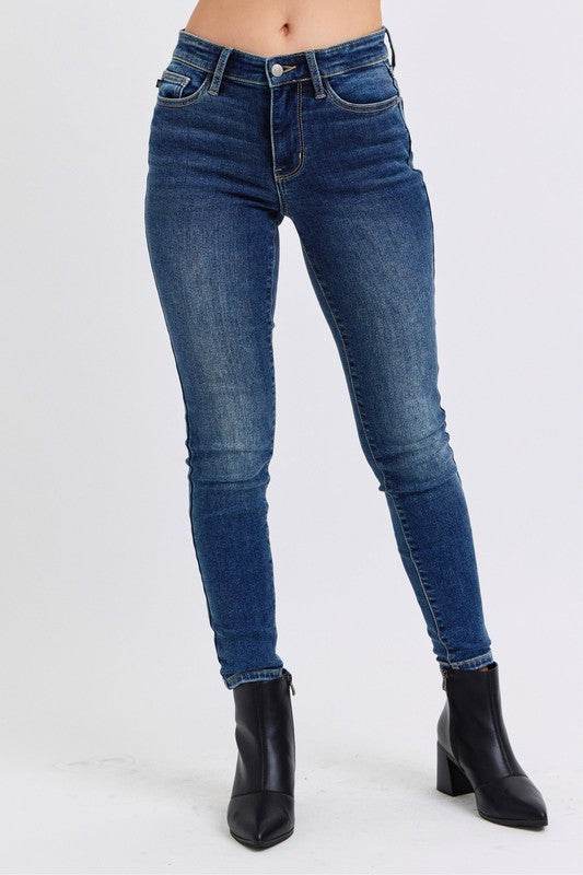 Judy Blue Full Size Run Mid-Rise Waist Skinny Jeans with Thermal Lining - Delanoir
