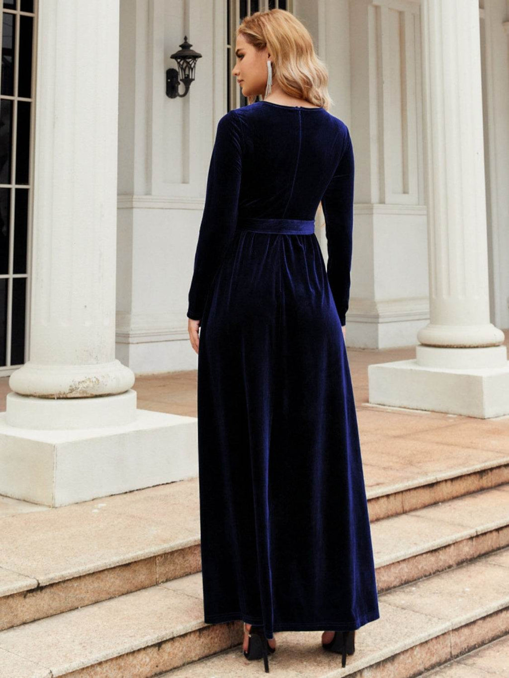 Tie Front Round Neck Long Sleeve Maxi Dress - Delanoir