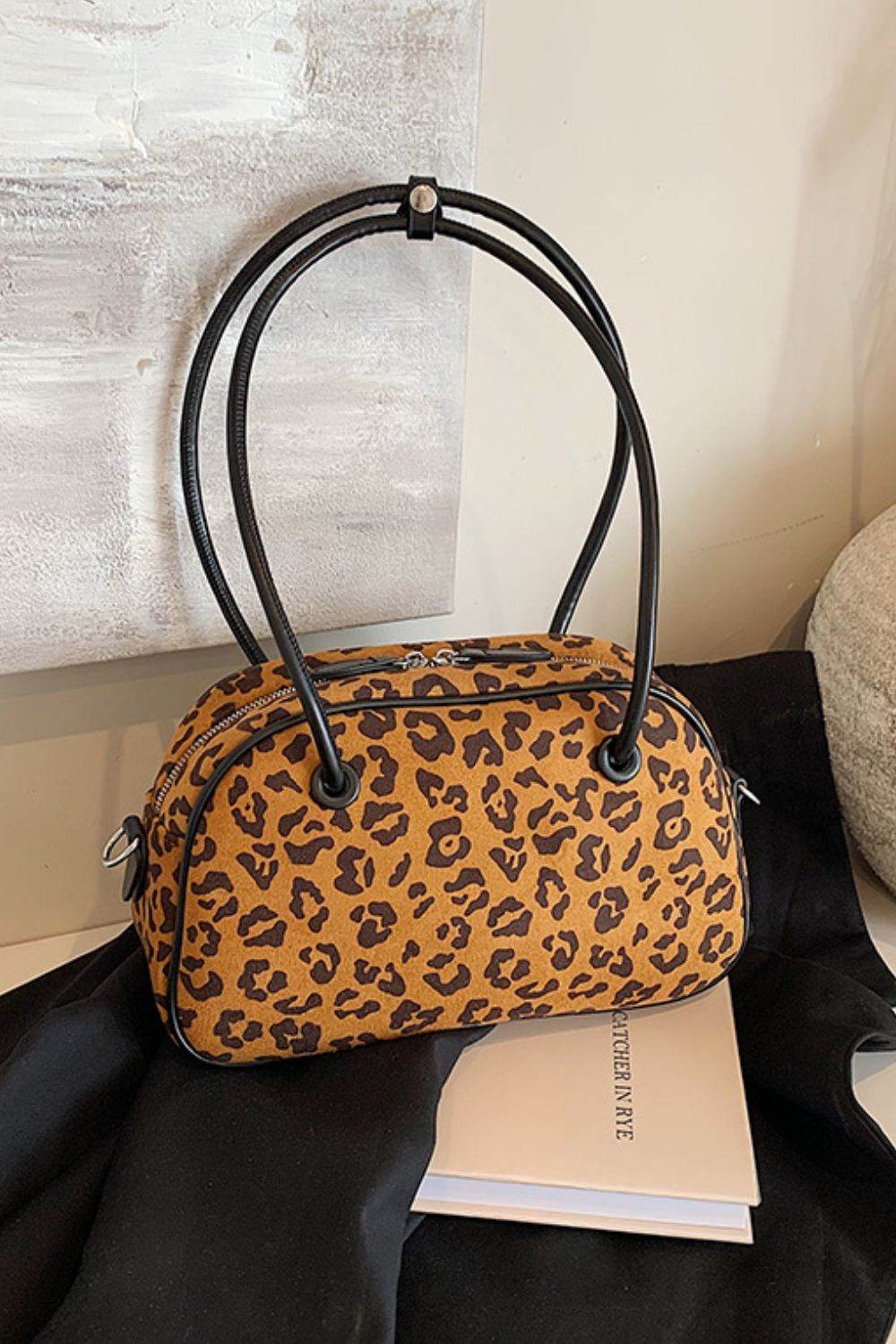 Leopard Suede Medium Shoulder Bag - Delanoir
