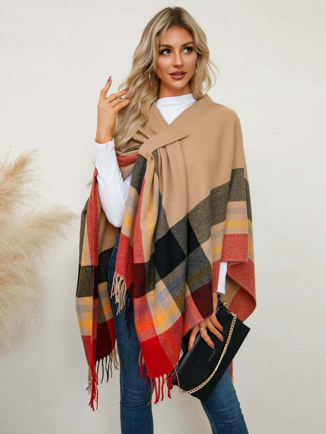 Fringe Contrast Plaid Poncho - Delanoir