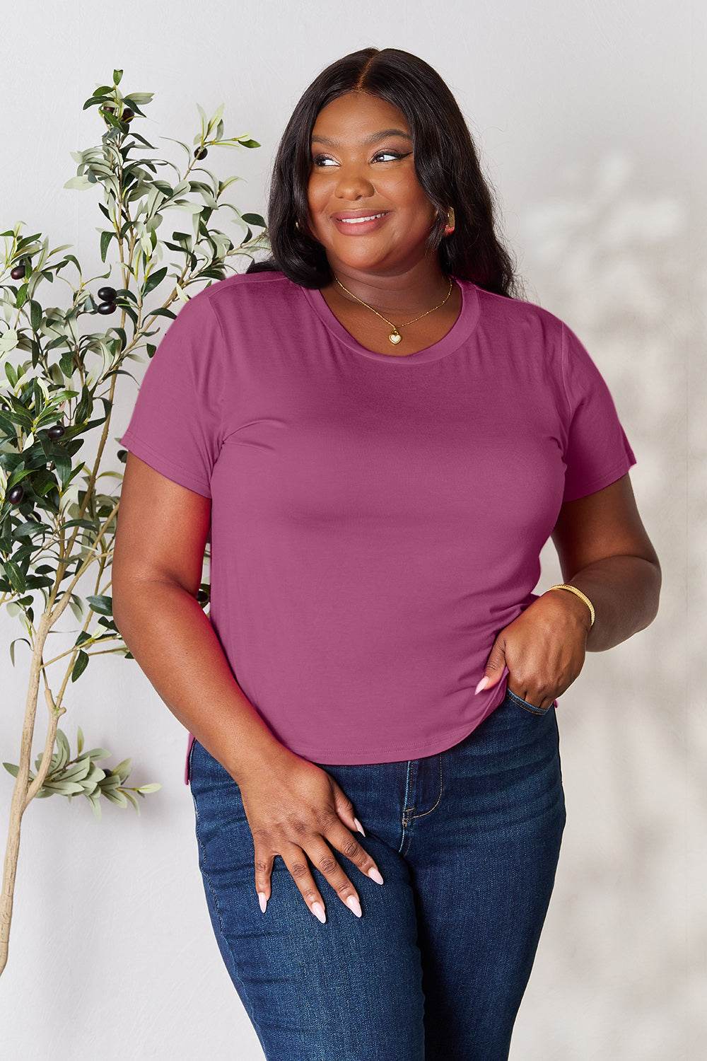 Basic Bae Full Size Round Neck Short Sleeve T-Shirt - Delanoir