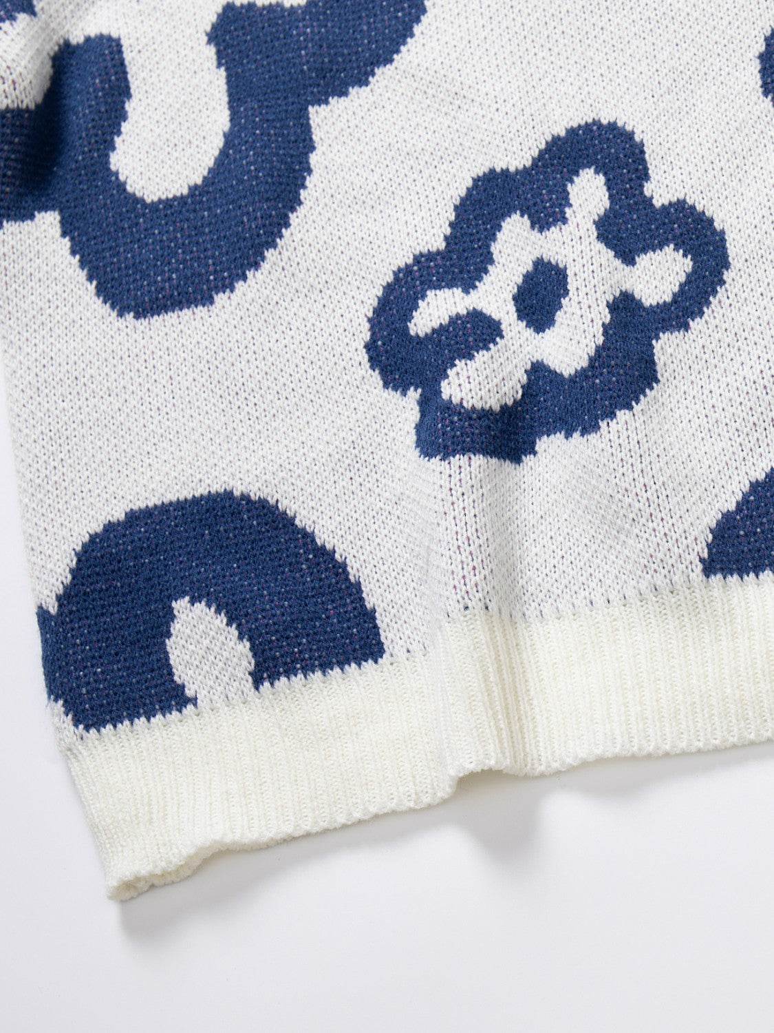 Flower Pattern Round Neck Long Sleeve Sweater - Delanoir