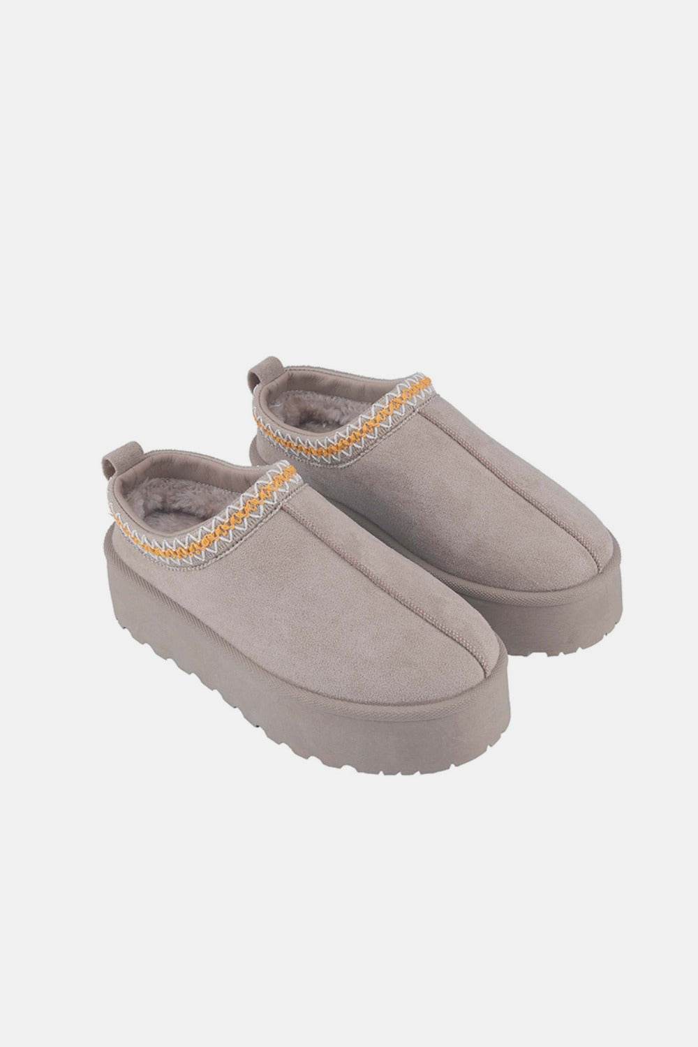 Weeboo Platform Embroidered Trim Slip-On Boots - Delanoir