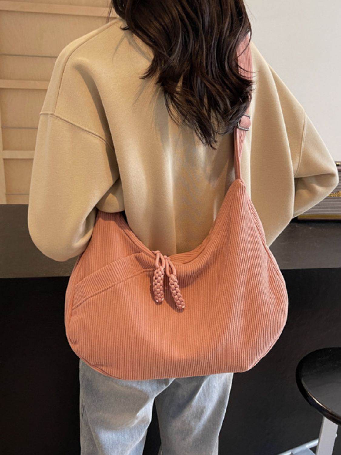 Ribbed Adjustable Strap Shoulder Bag - Delanoir