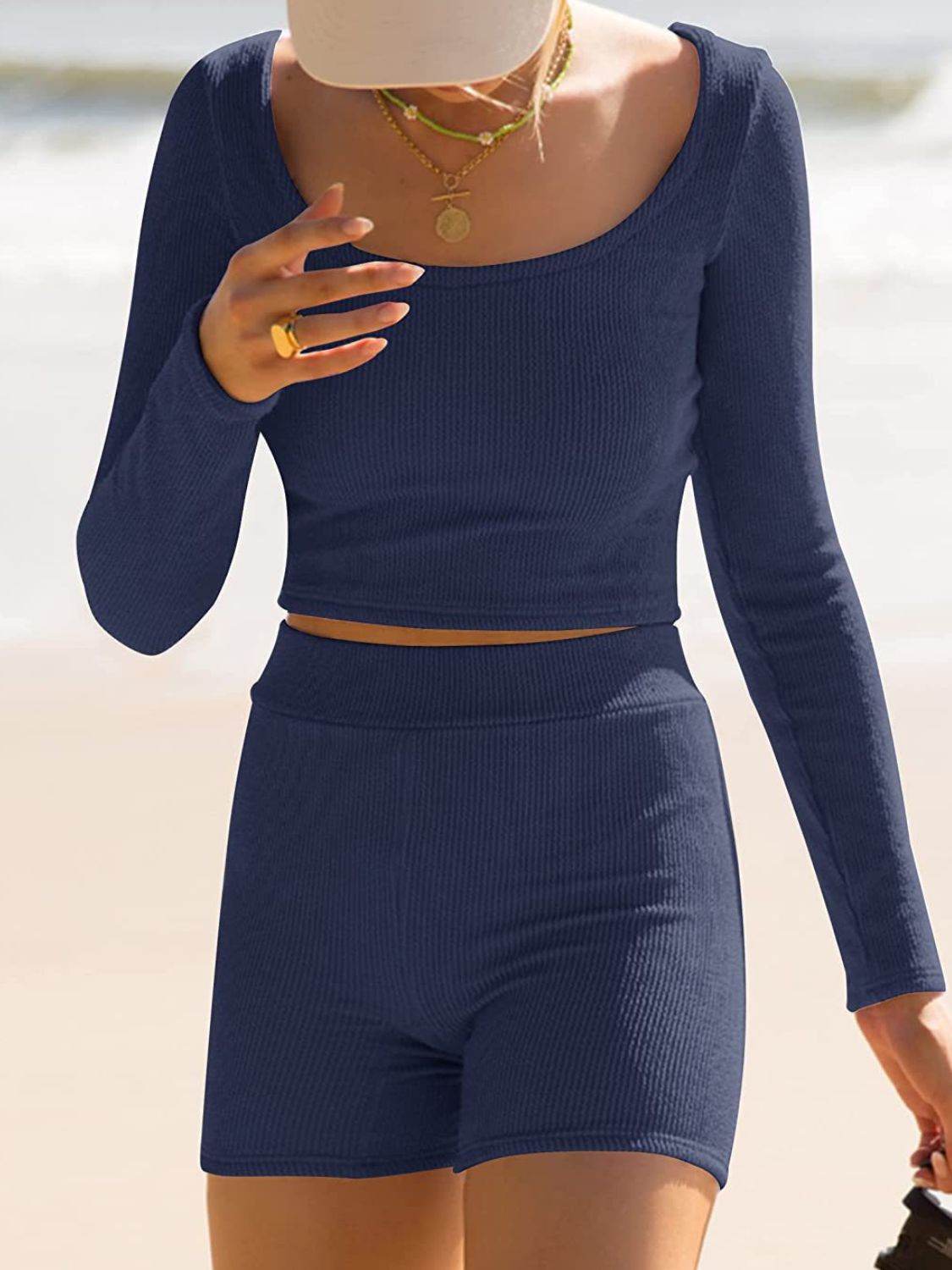 Scoop Neck Long Sleeve Top and Shorts Set - Delanoir