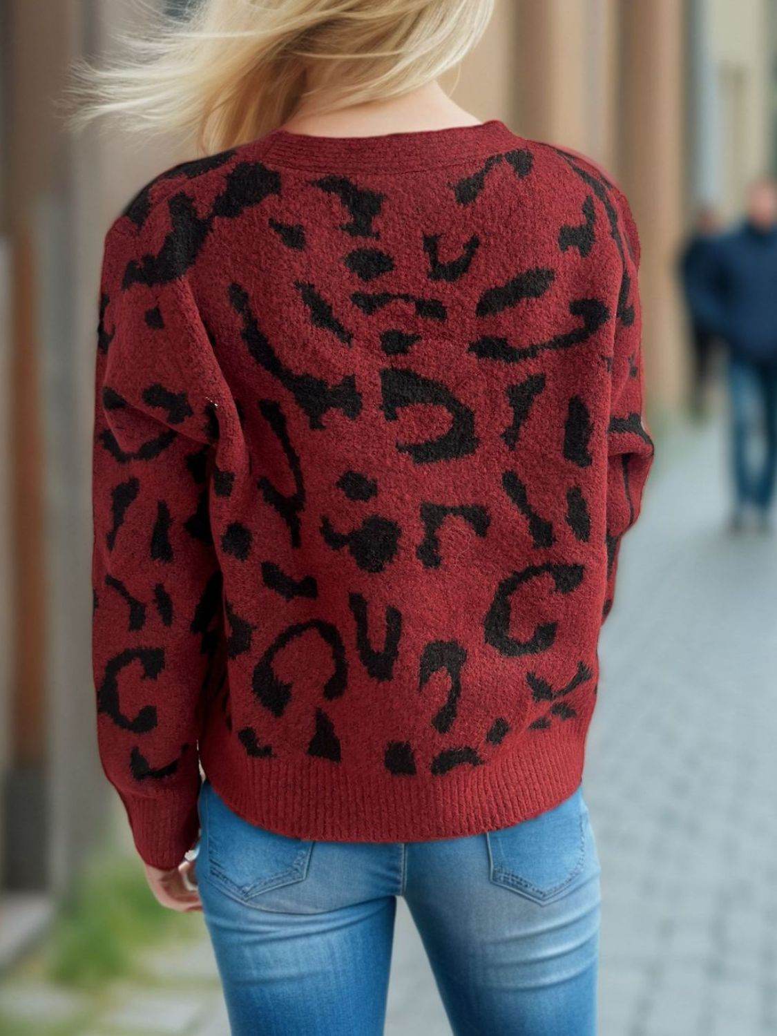 Leopard V-Neck Button Up Cardigan - Delanoir