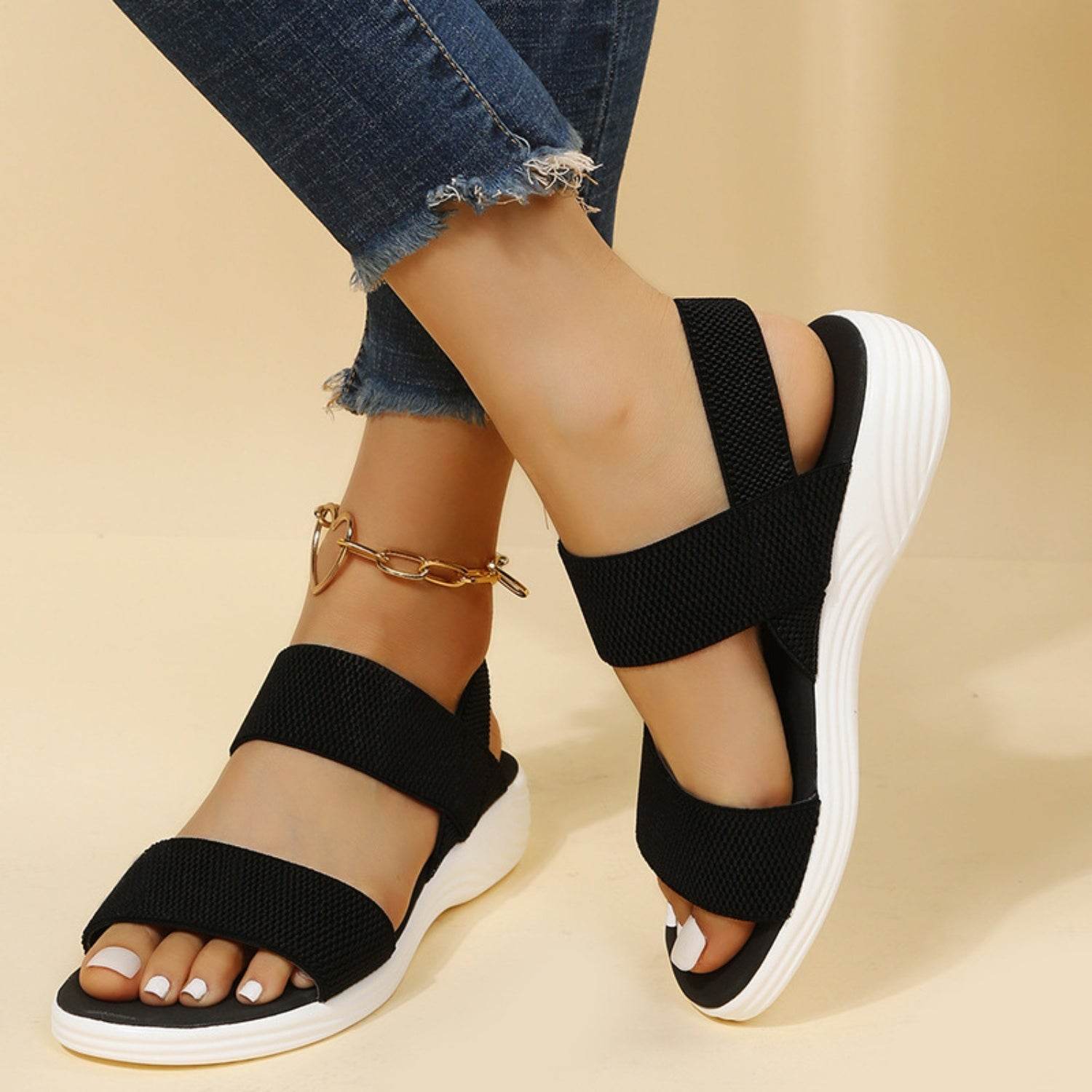 Rubber Open Toe Low Heel Sandals - Delanoir