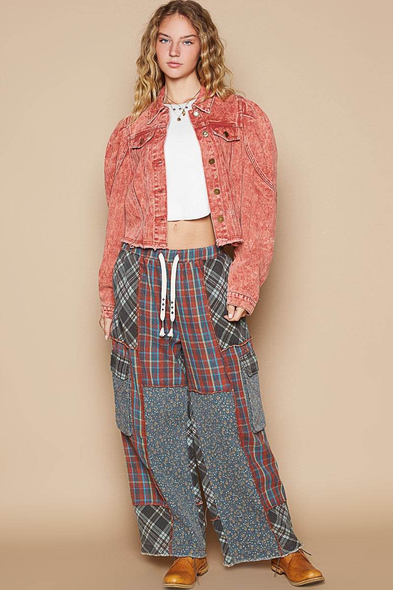 POL Raw Hem Button Up Cropped Denim Jacket - Delanoir