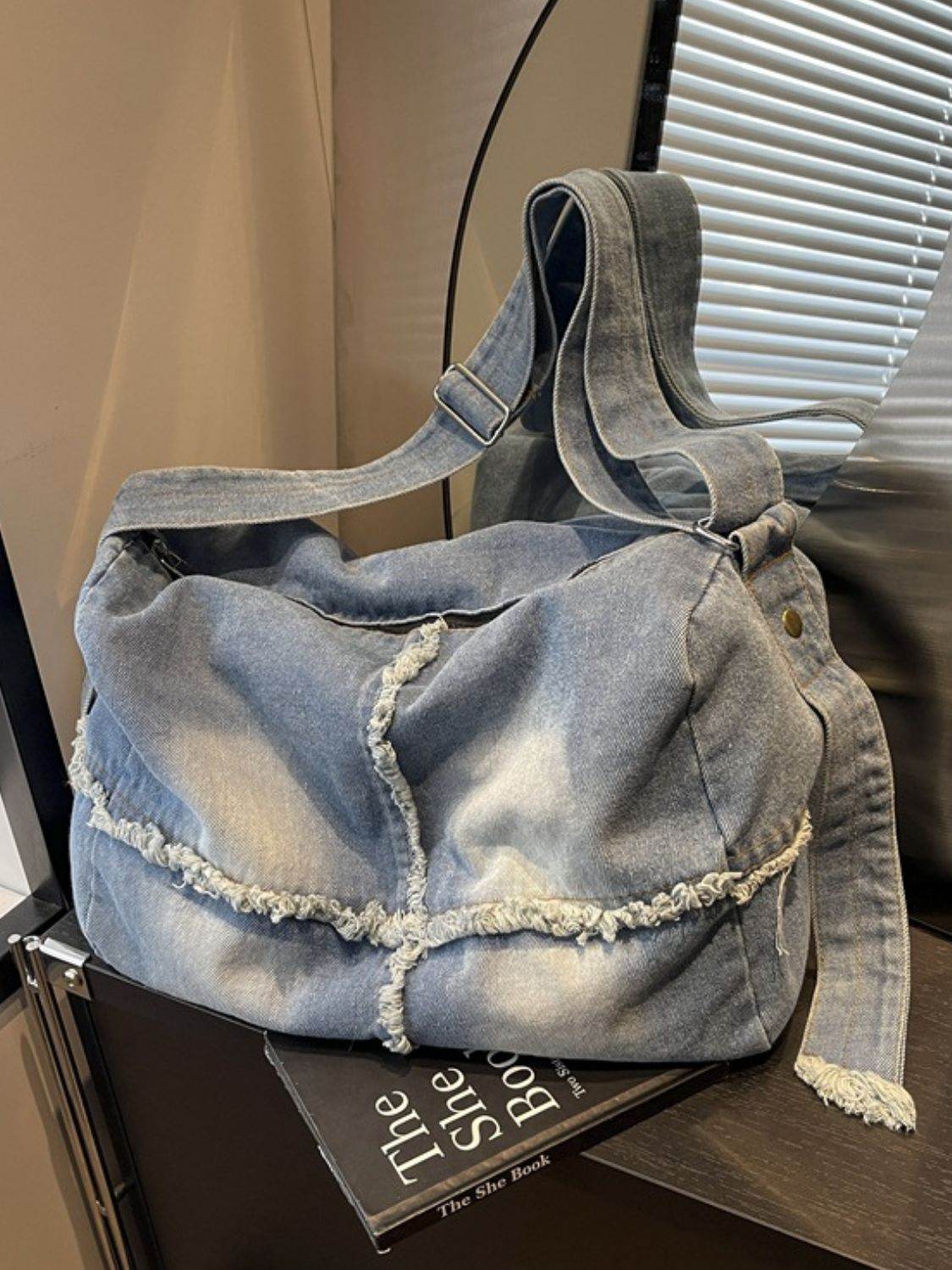 Raw Hem Gradient Crossbody Bag - Delanoir