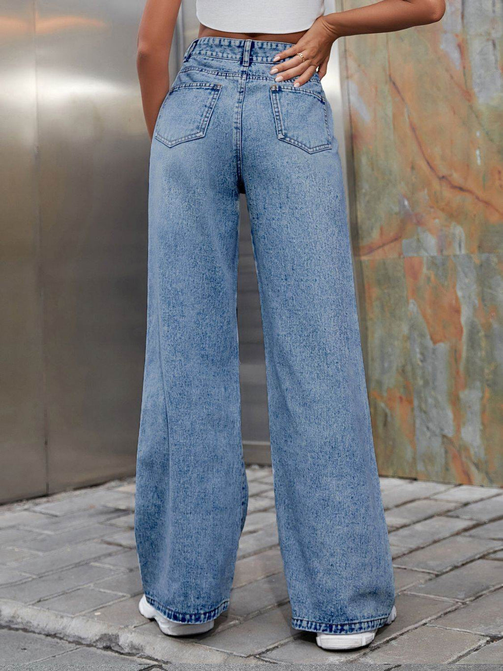 Distressed Wide Leg Jeans with Pockets - Delanoir