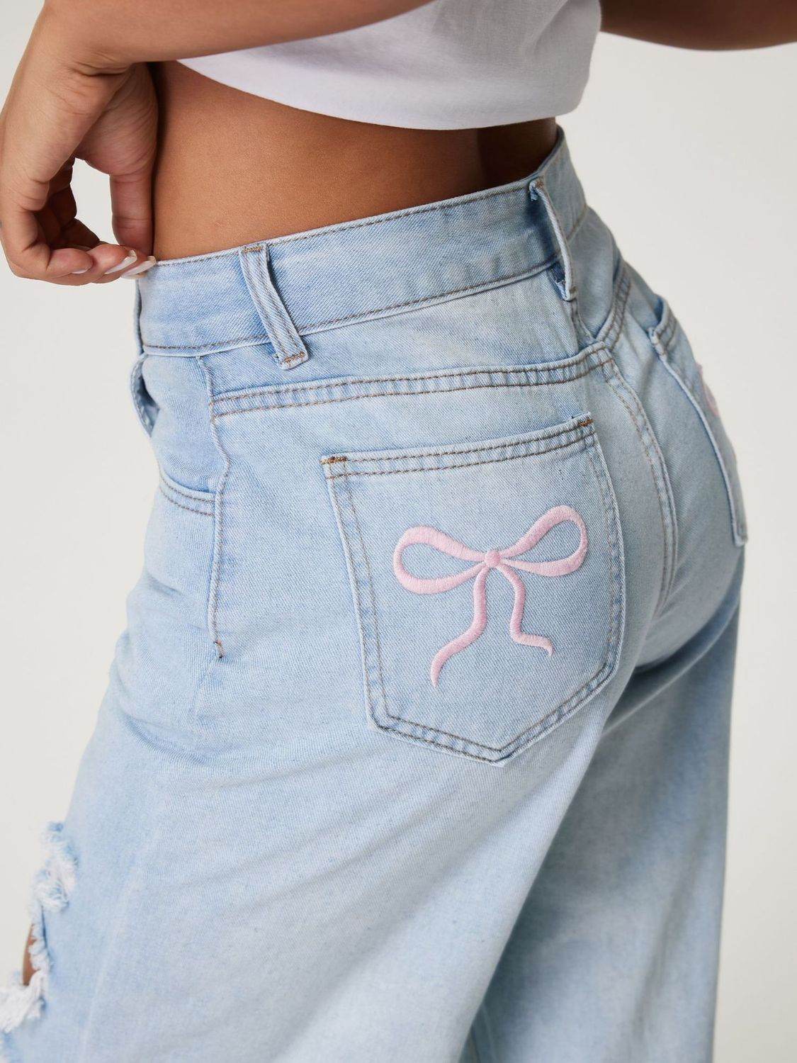 Distressed Wide Leg Jeans with Pockets - Delanoir