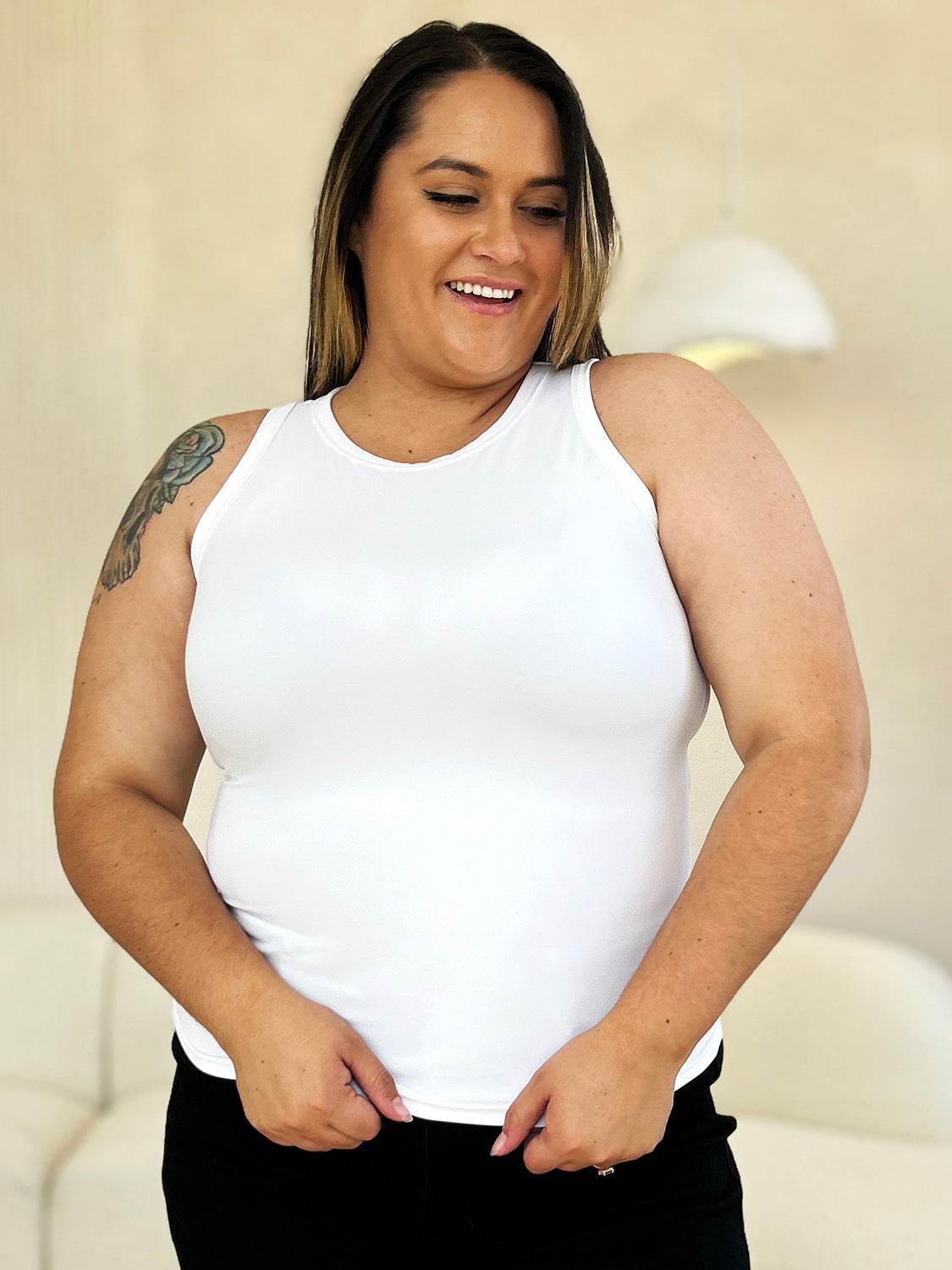 Basic Bae Full Size Round Neck Slim Tank - Delanoir