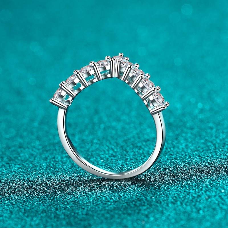 925 Sterling Silver Moissanite V Shape Ring - Delanoir
