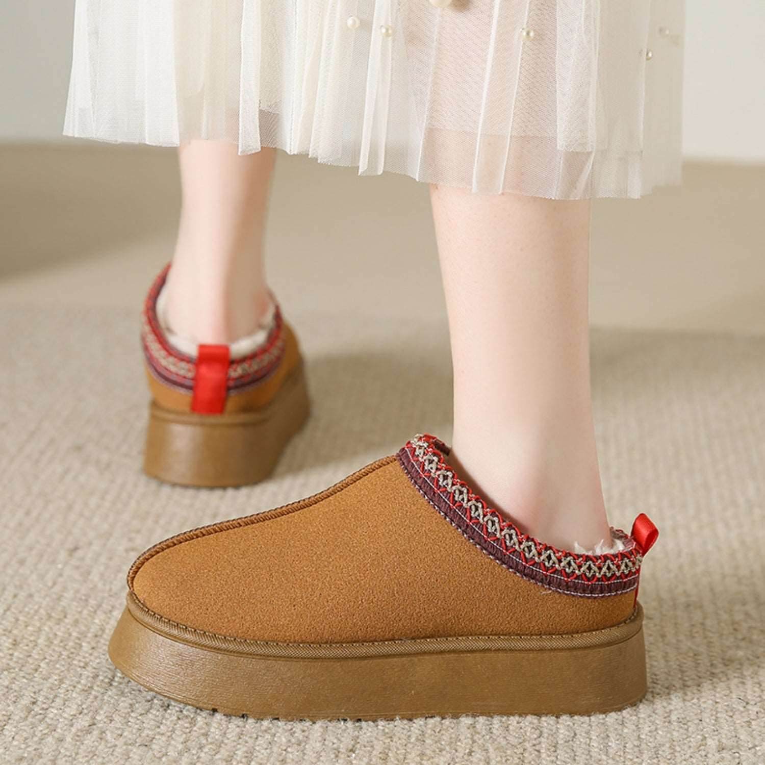 Faux Fur Center-Seam Slippers - Delanoir