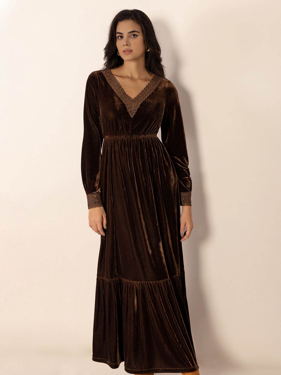 Lace Detail V-Neck Long Sleeve Maxi Dress - Delanoir