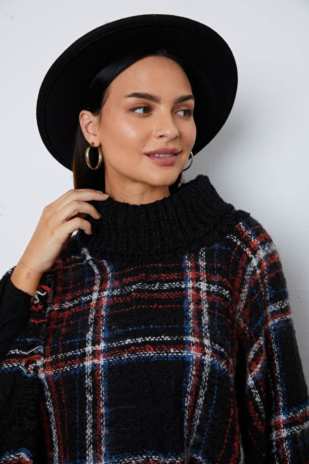 Shiny Turtleneck Plaid Raw Hem Sweater - Delanoir