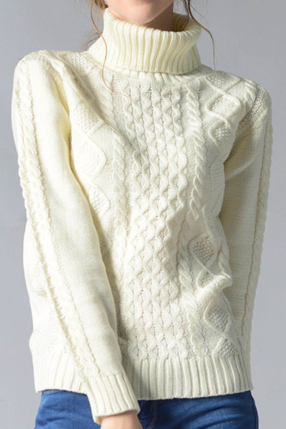 Cable-Knit Turtleneck Pullover Sweater - Delanoir