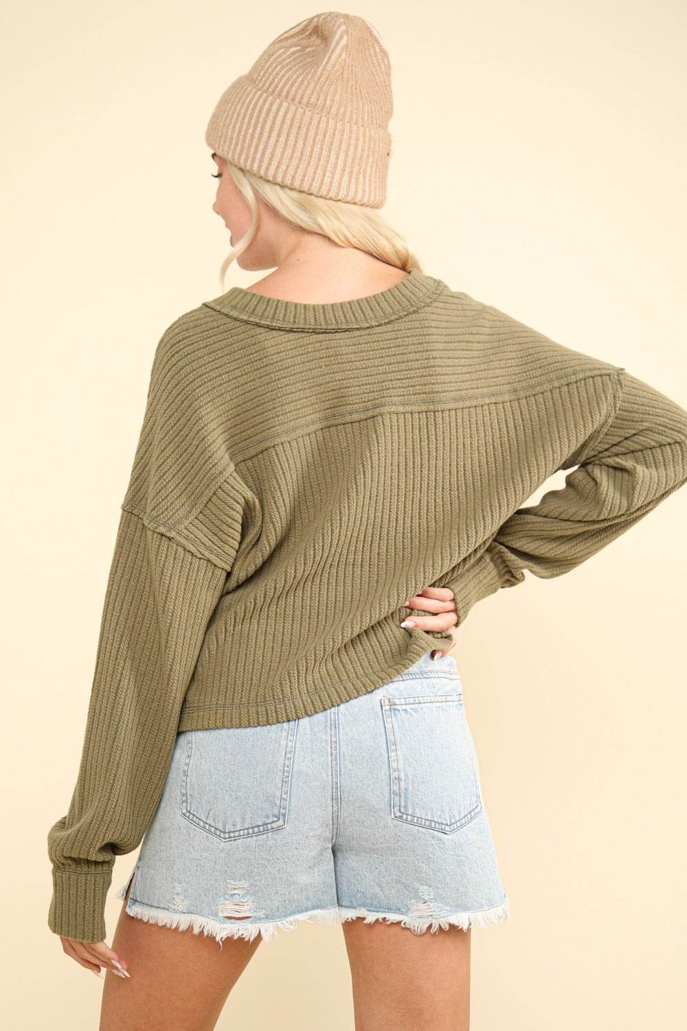VERY J Exposed Seam V-Neck Ribbed Knit Top - Delanoir